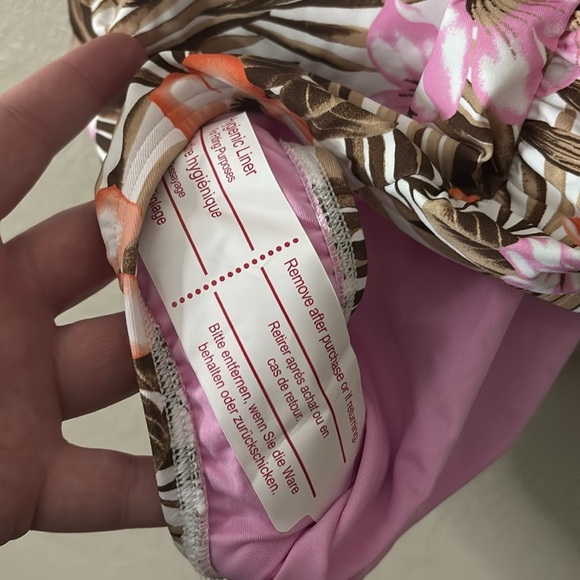 Lands End Women’s Tropical Swimsuit One Piece Size 4 - Picture 3 of 7